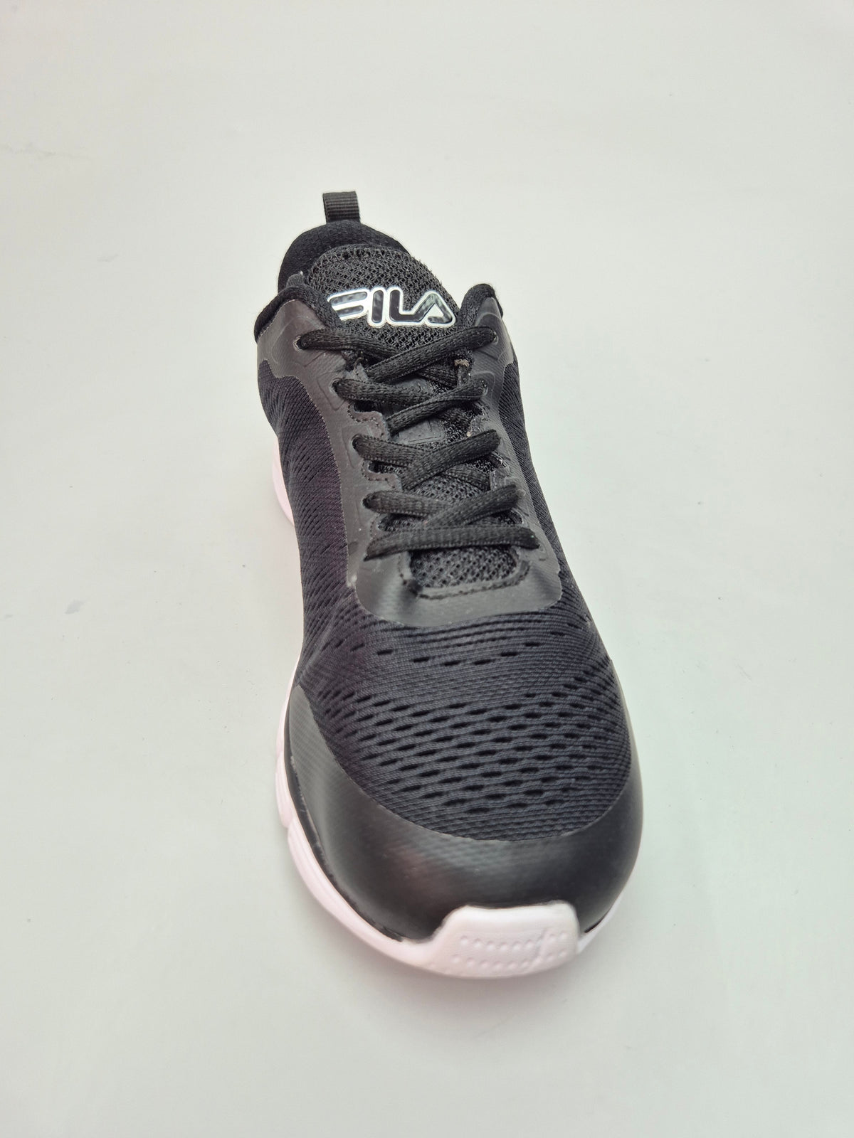 FILA NOVI ORIGINAL PATIKI BR 38.5