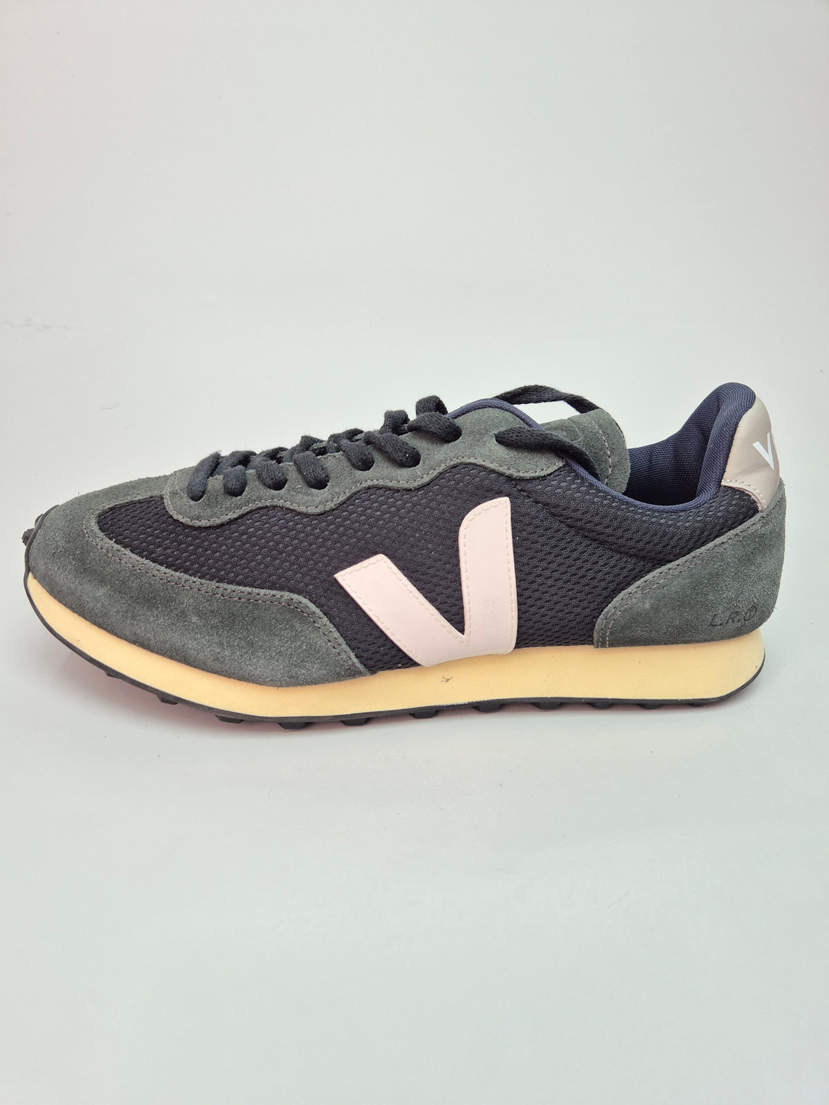 VEJA ORIGINAL PATIKI BR 44