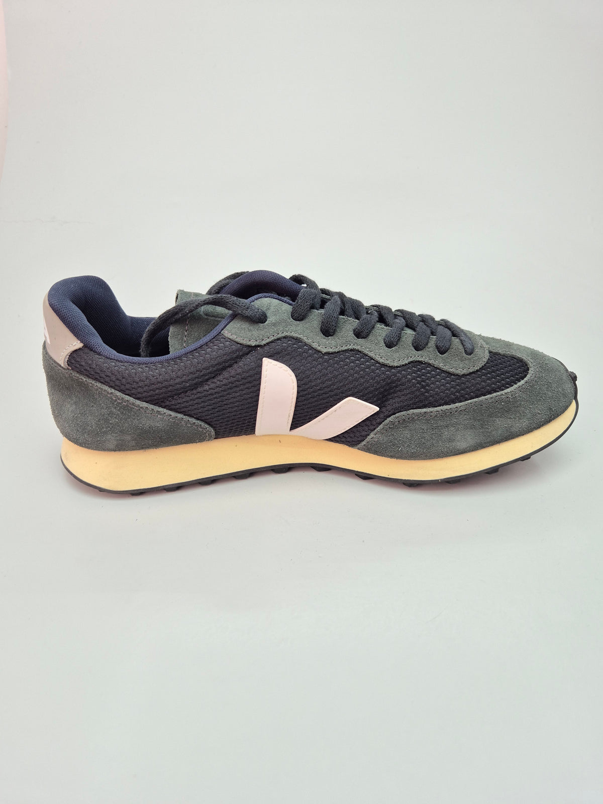 VEJA ORIGINAL PATIKI BR 44