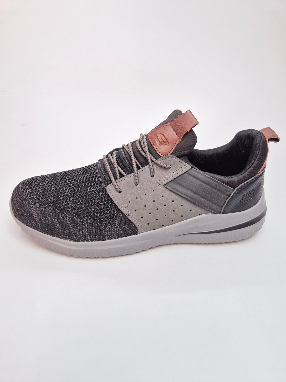 SKECHERS MEMORY ORIGINAL PATIKI BR 42