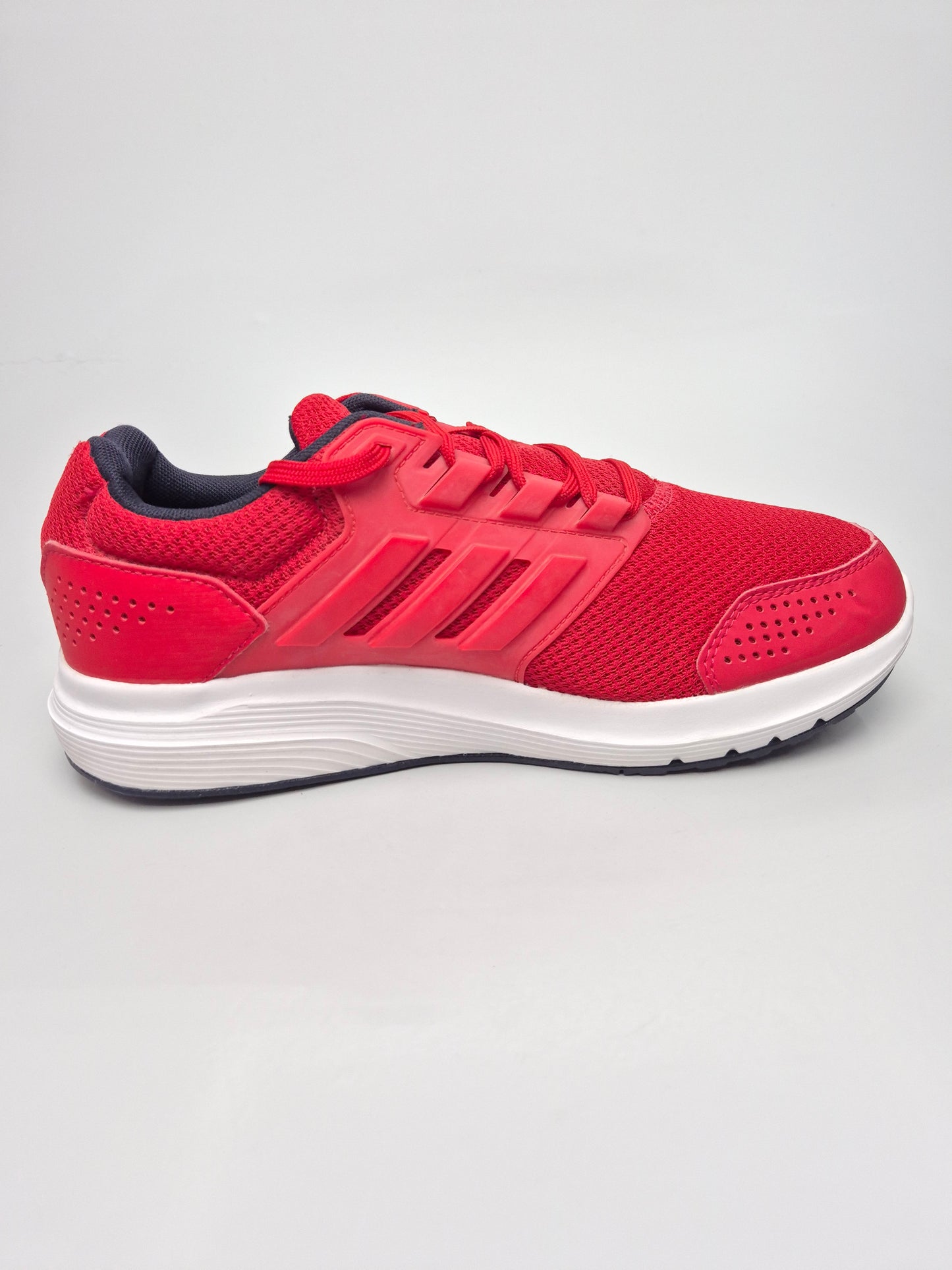 ADIDAS NOVI ORIGINAL PATIKI BR 40.5
