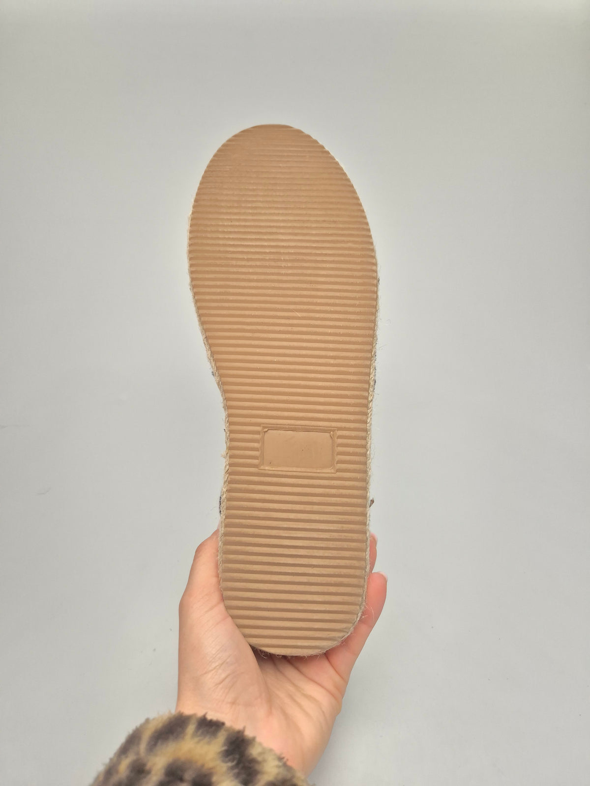 PIER ONE NOVI ORIGINAL ESPADRILI BR 42