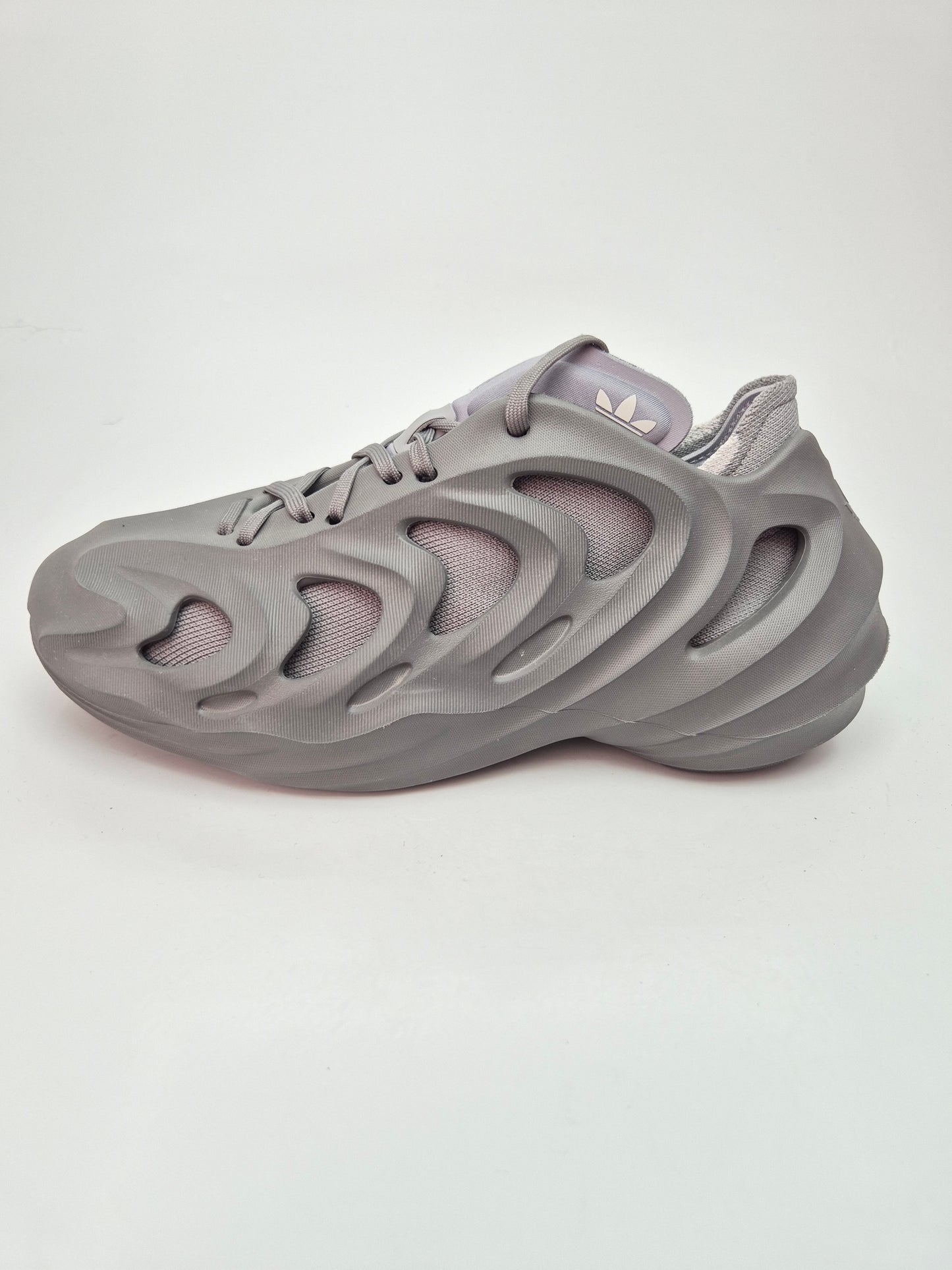 ADIDAS NOVI ORIGINAL PATIKI BR 40.5