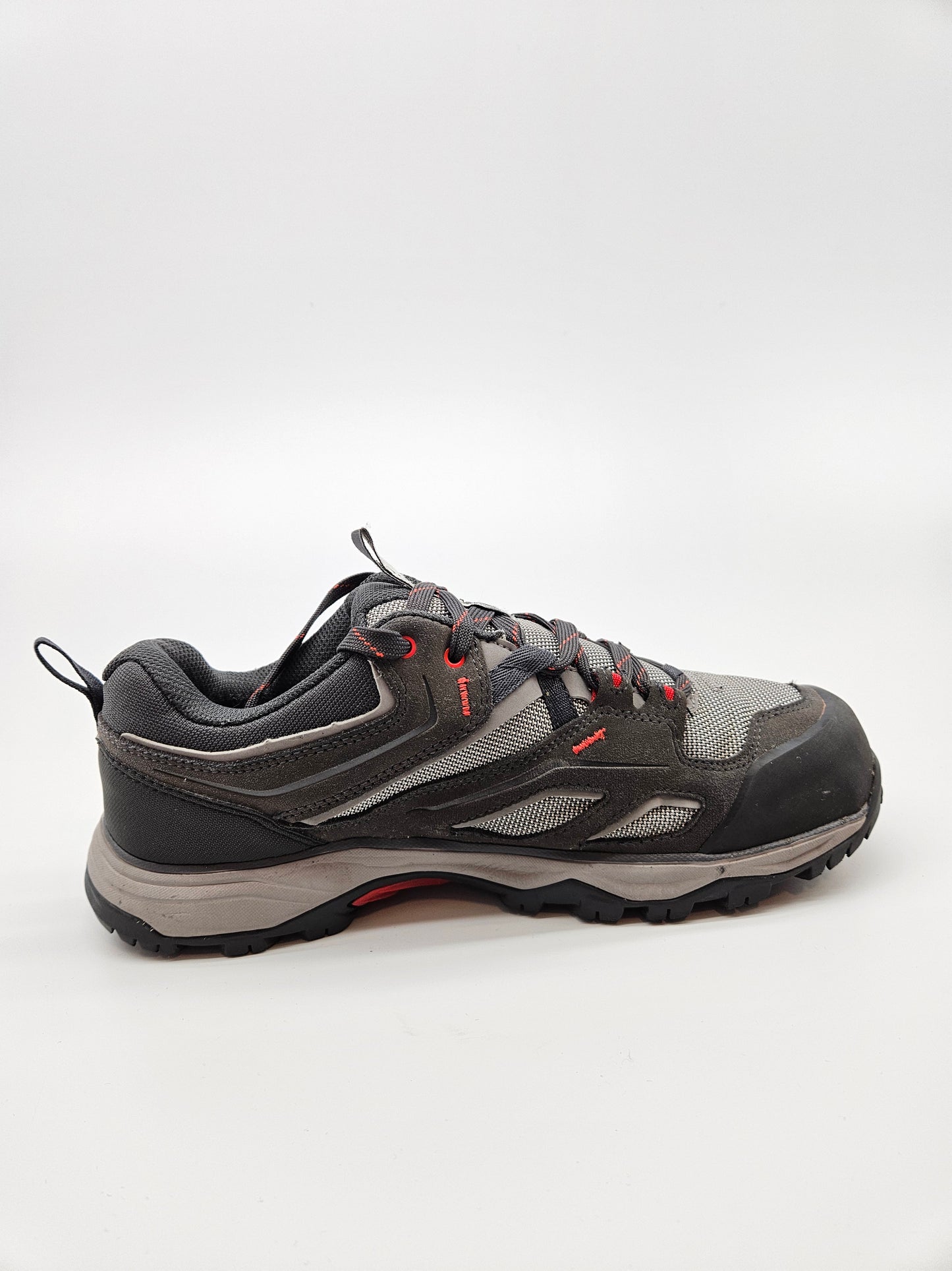 QUECHUA VODOOTPORNI PATIKI BR 40