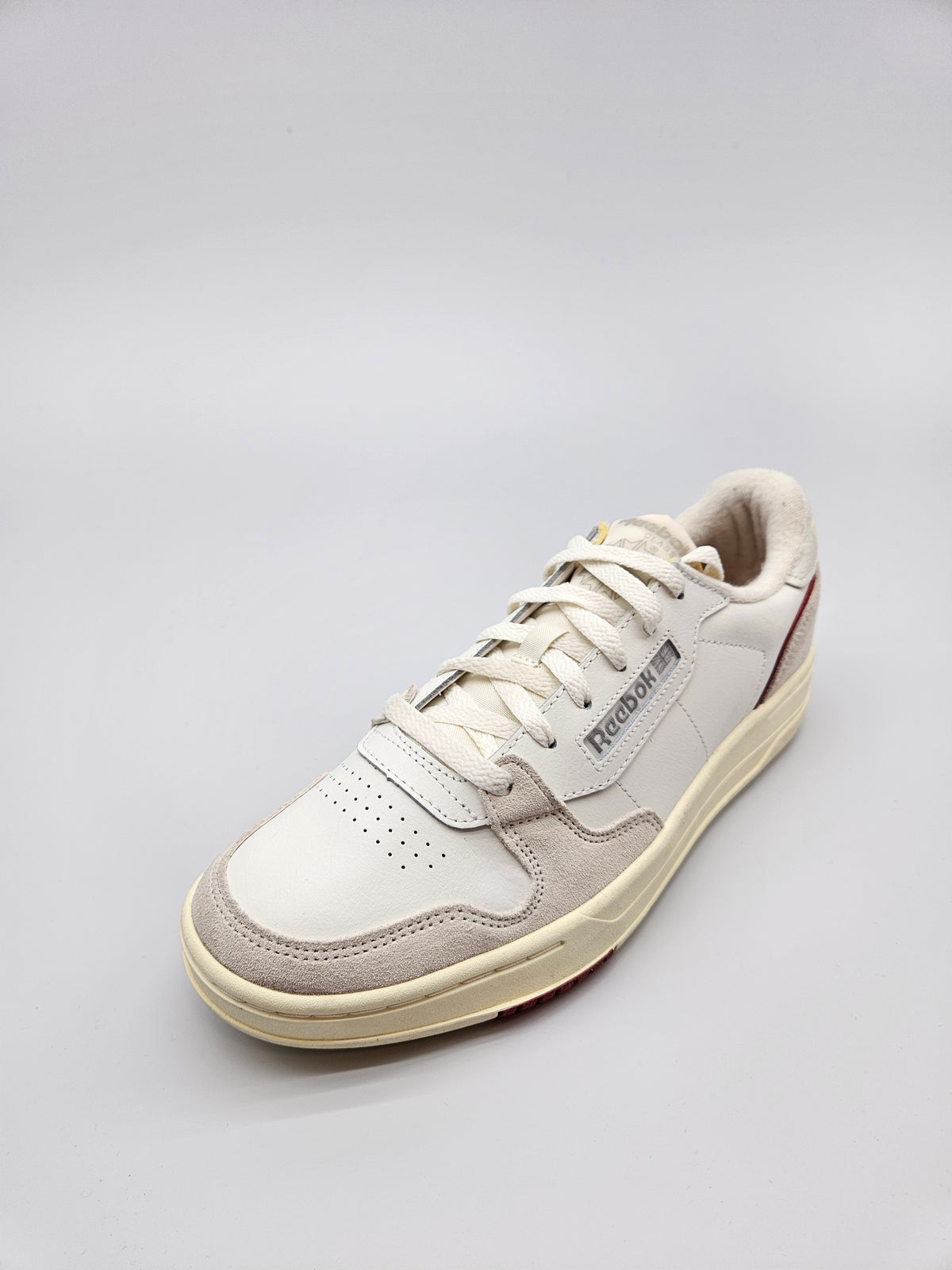 REEBOK NOVI ORIGINAL PATIKI BR 42.5