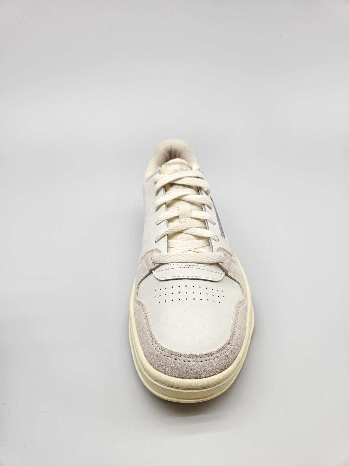 REEBOK NOVI ORIGINAL PATIKI BR 42.5