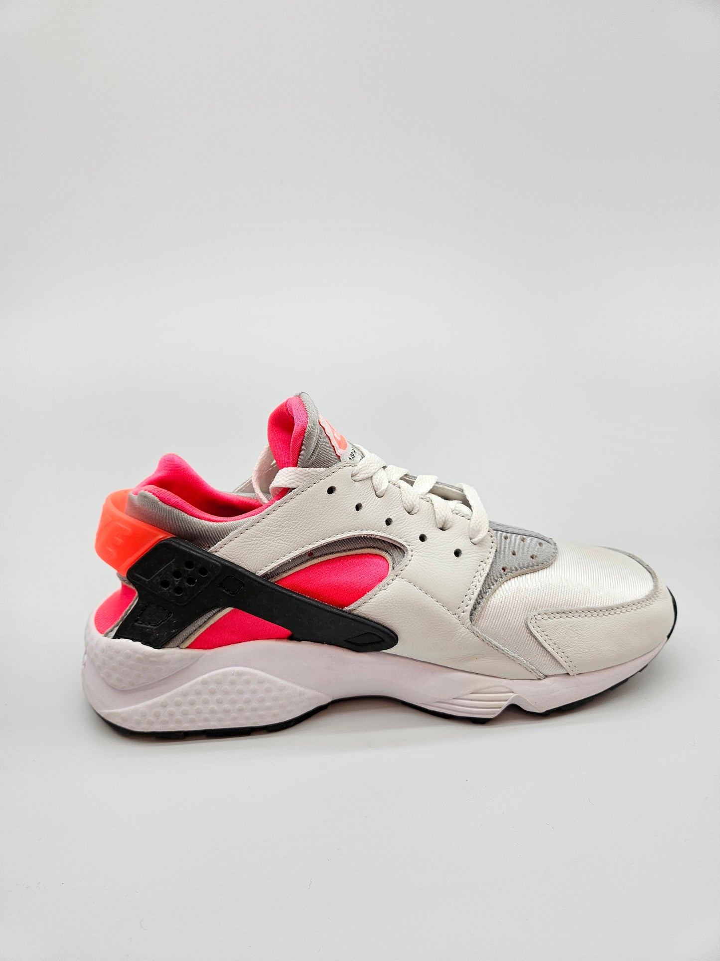 NIKE HUARACHE NOVI ORIGINAL PATIKI BR 41