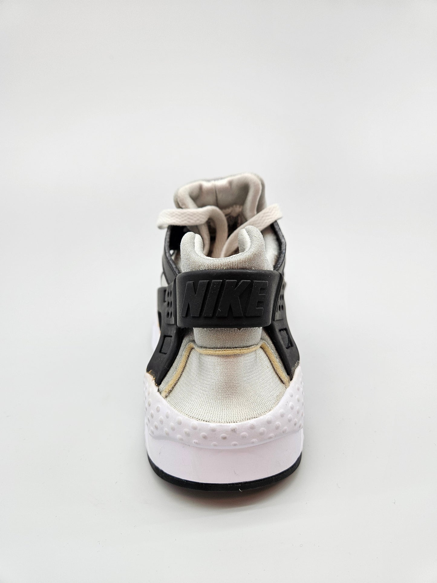 NIKE HUARACHE NOVI ORIGINAL PATIKI BR 38