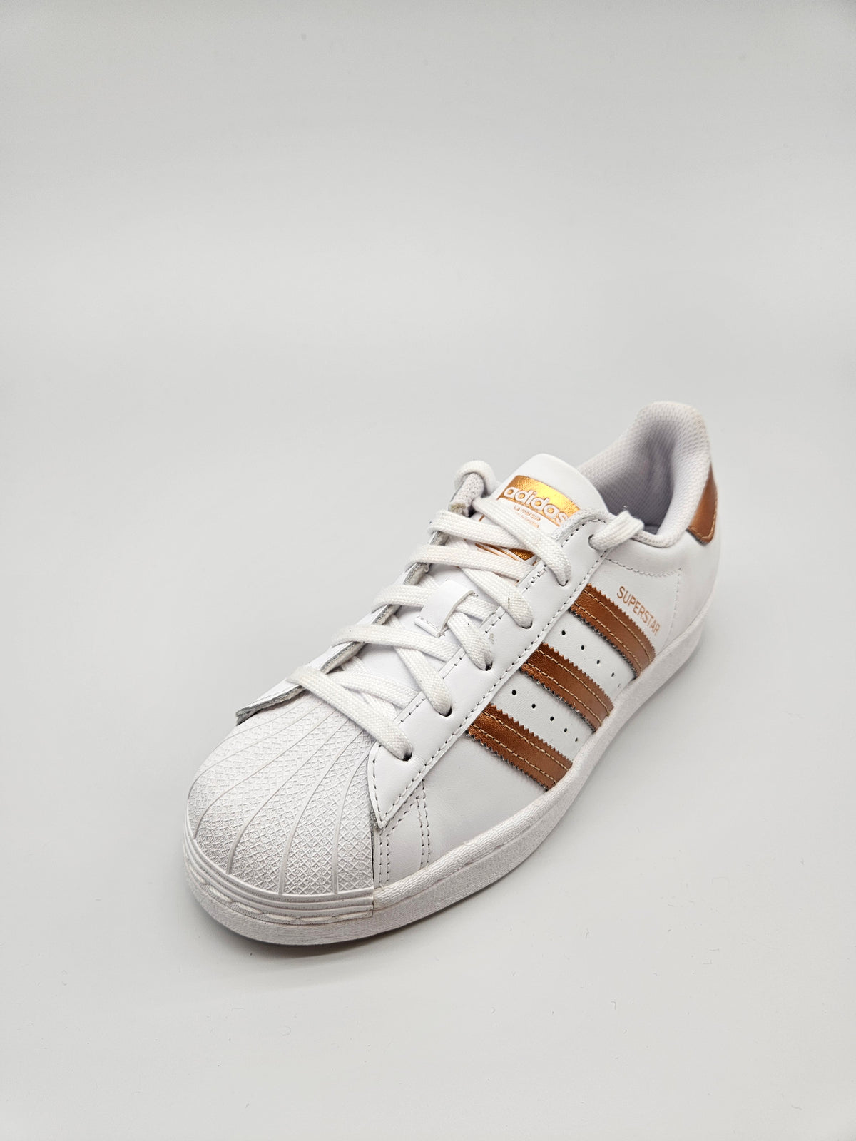 ADIDAS SUPERSTAR NOVI ORIGINAL PATIKI BR 37