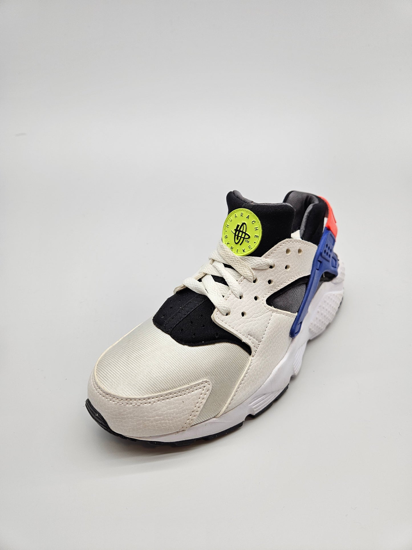NIKE HUARACHE NOVI ORIGINAL PATIKI BR 38