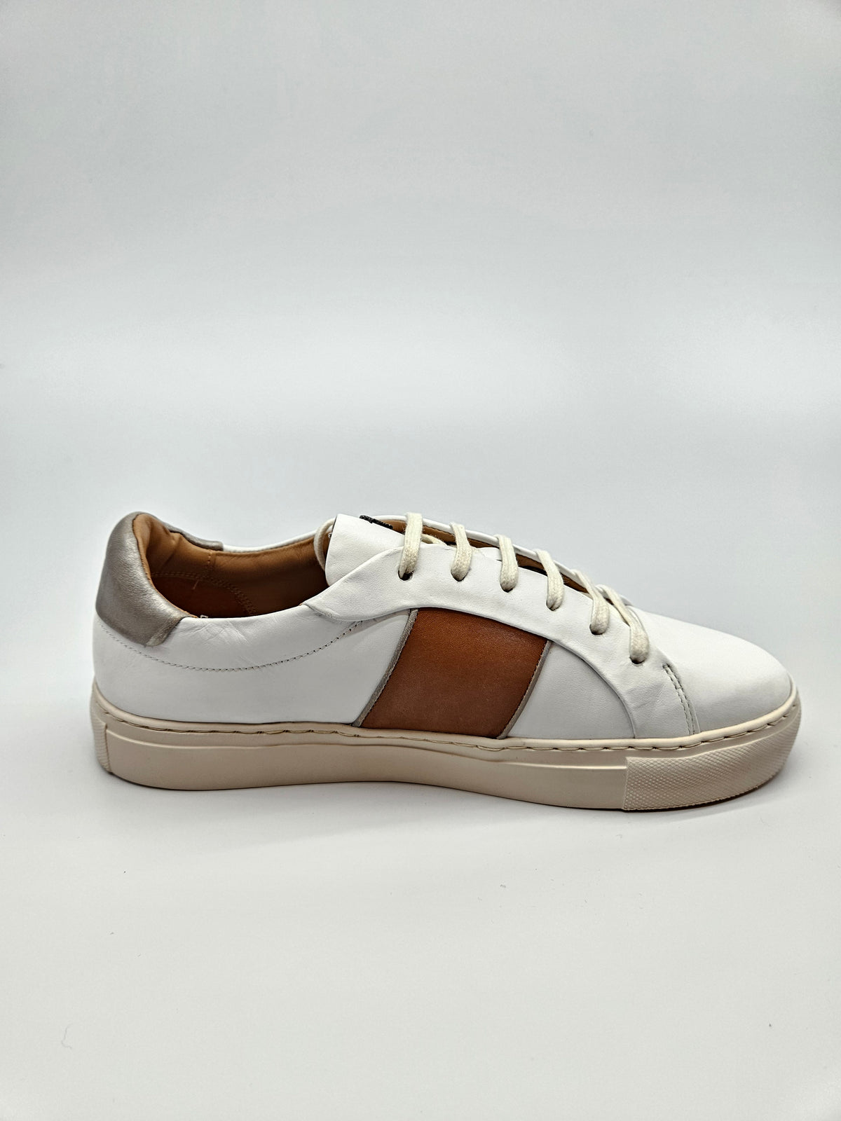 JOOP NOVI ORIGINAL PATIKI BR 41