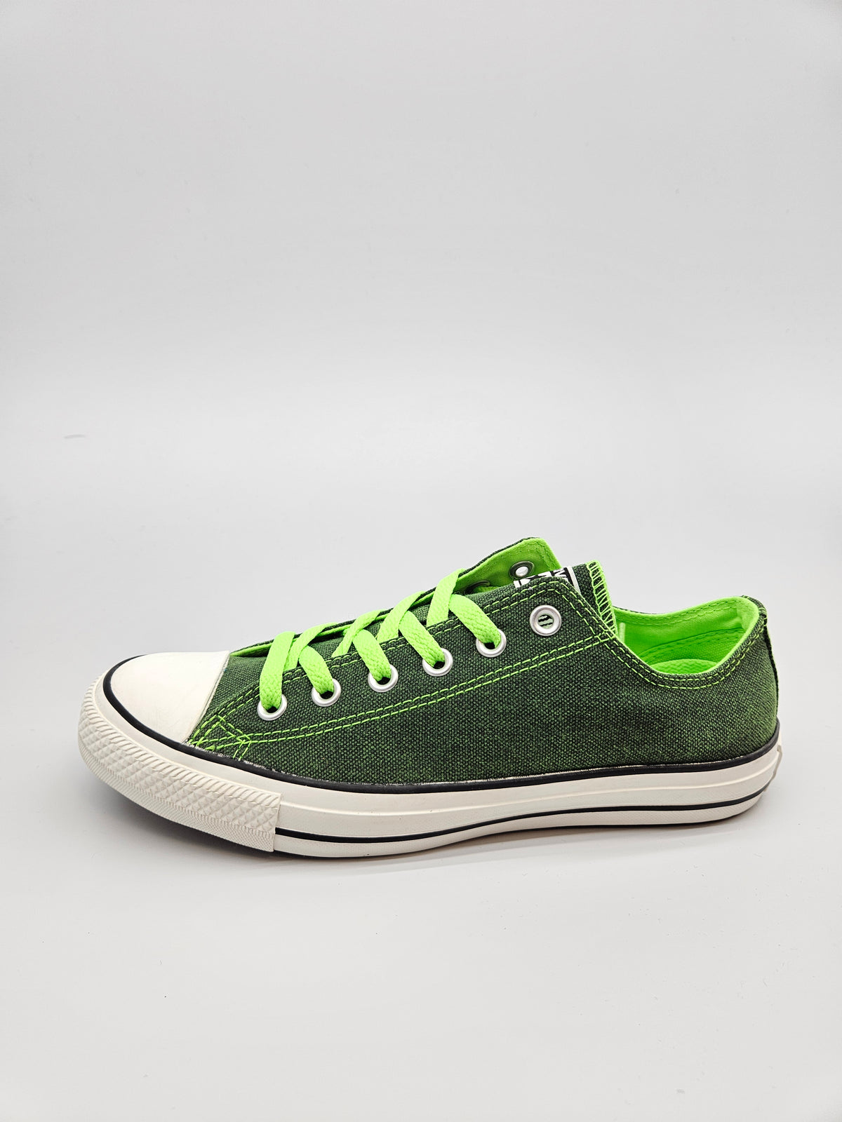 CONVERS NOVI ORIGINAL PATIKI BR 41