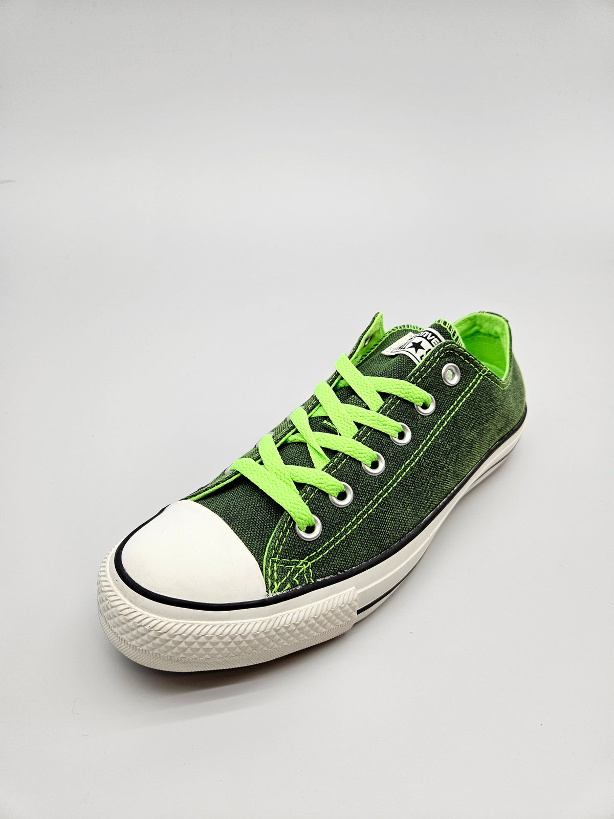 CONVERS NOVI ORIGINAL PATIKI BR 41
