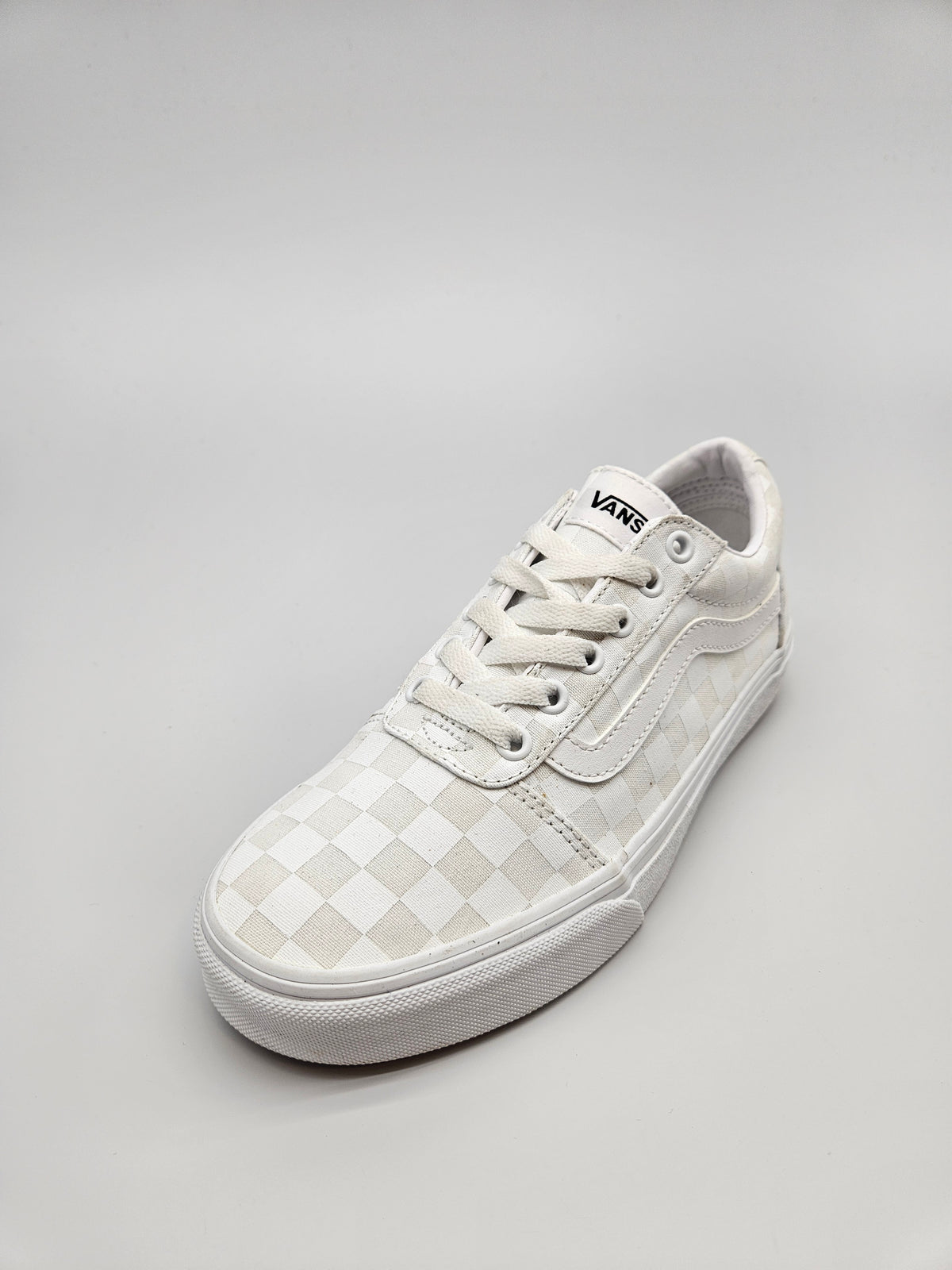 VANS NOVI ORIGINAL PATIKI BR 39
