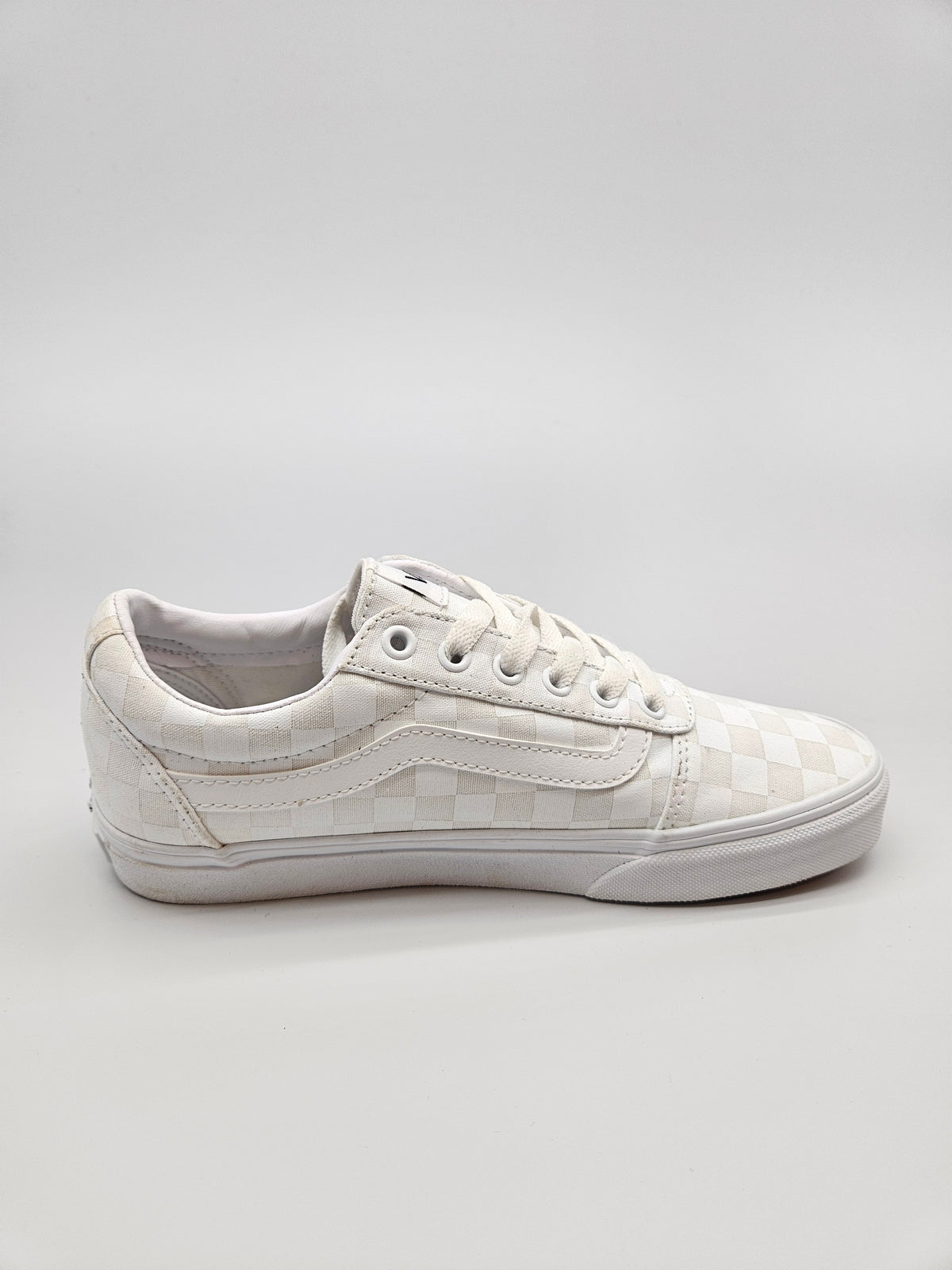 VANS NOVI ORIGINAL PATIKI BR 39