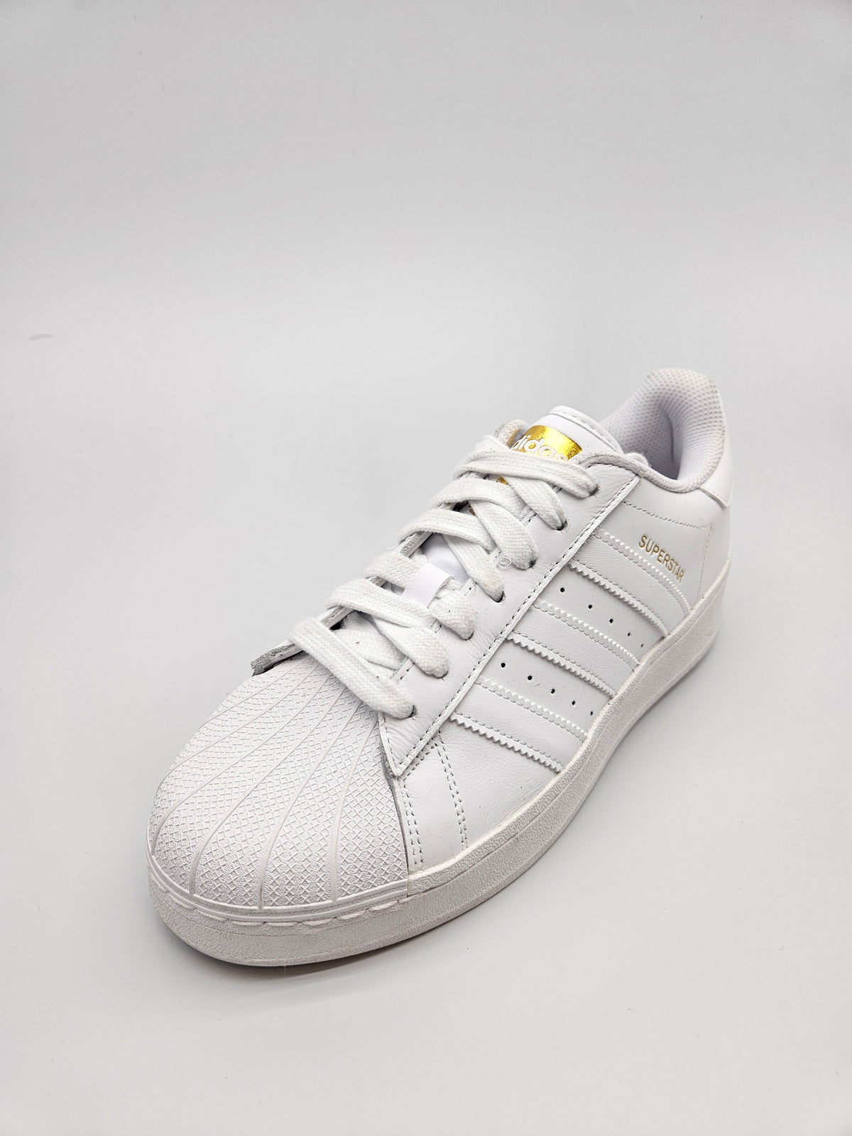 ADIDAS SUPERSTAR NOVI ORIGINAL PATIKI BR 43