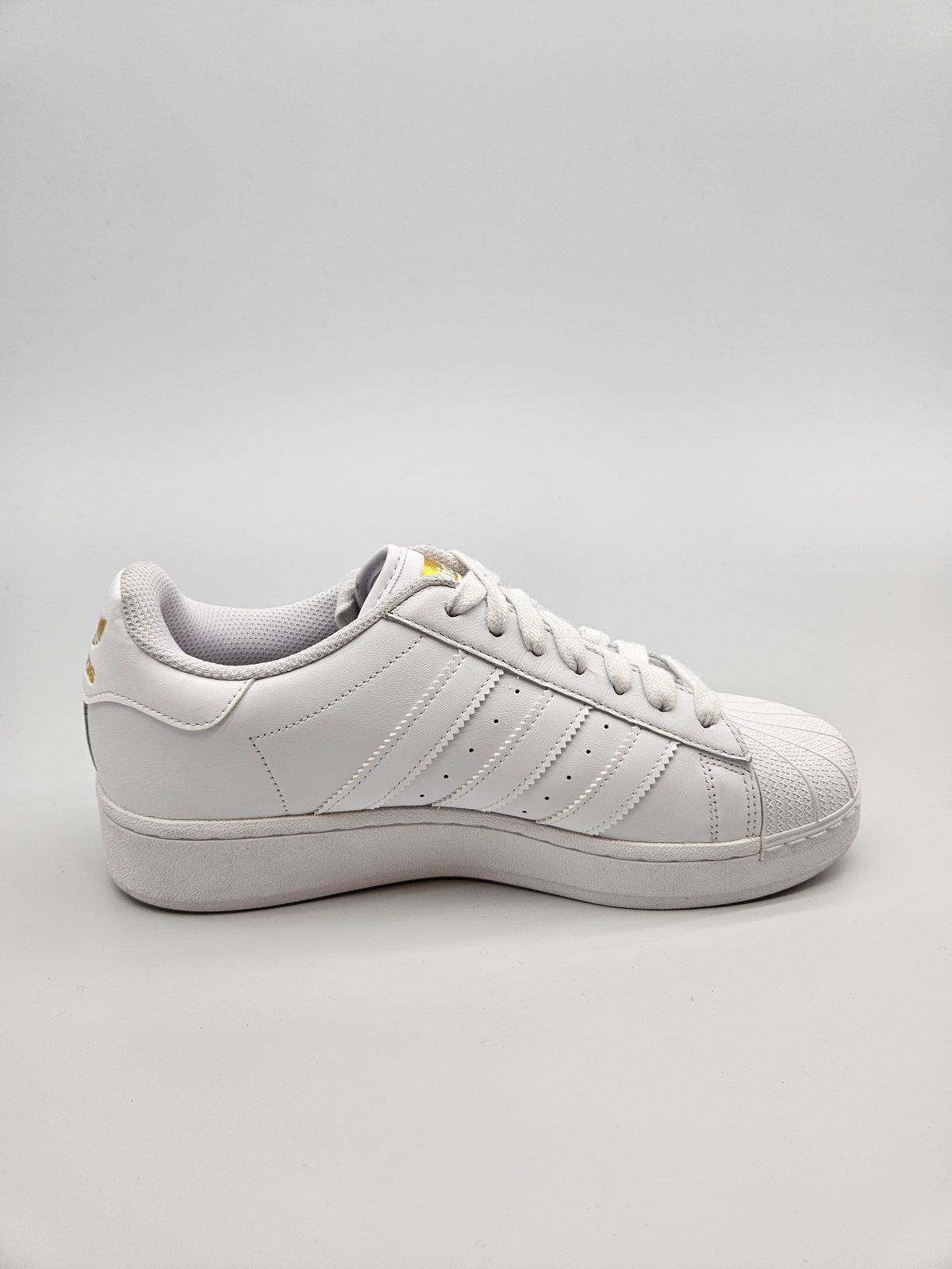 ADIDAS SUPERSTAR NOVI ORIGINAL PATIKI BR 43