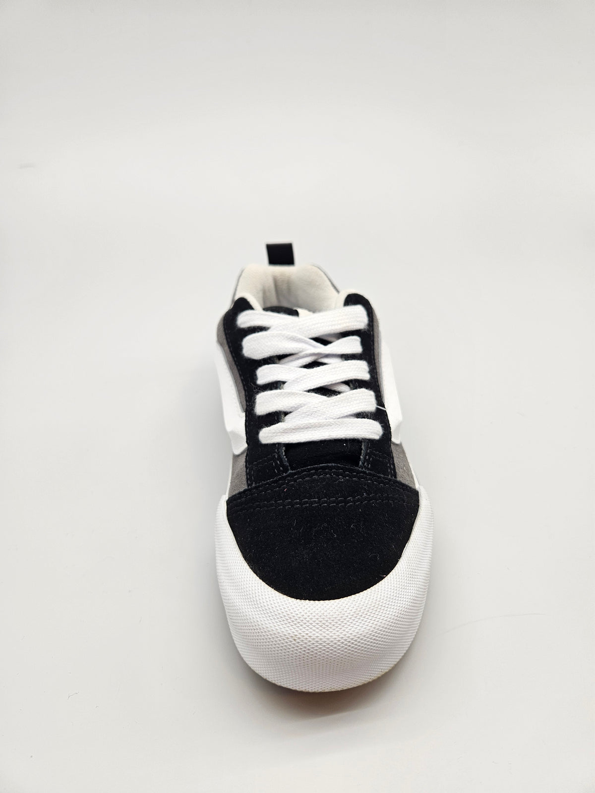 VANS NOVI ORIGINAL PATIKI BR 37