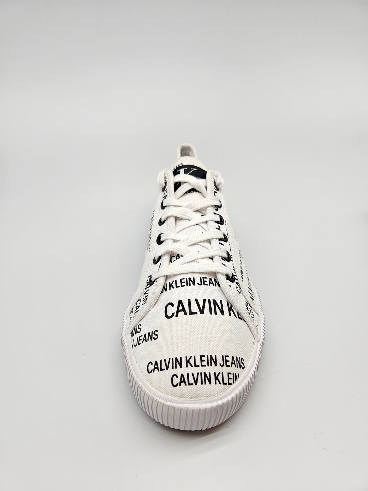CALVIN KLEIN NOVI ORIGINAL PATIKI BR 43
