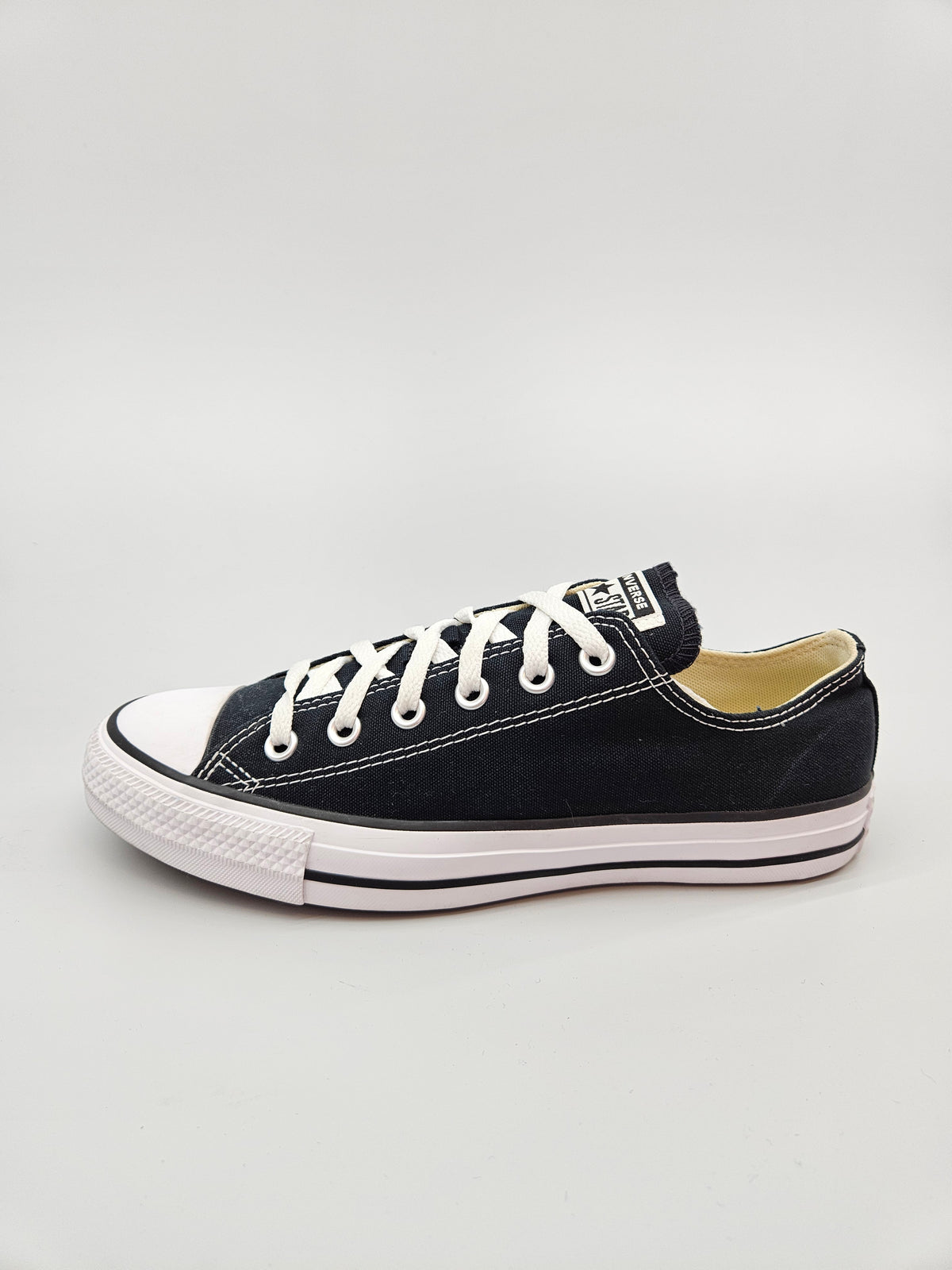 CONVERSE NOVI ORIGINAL PATIKI BR 40
