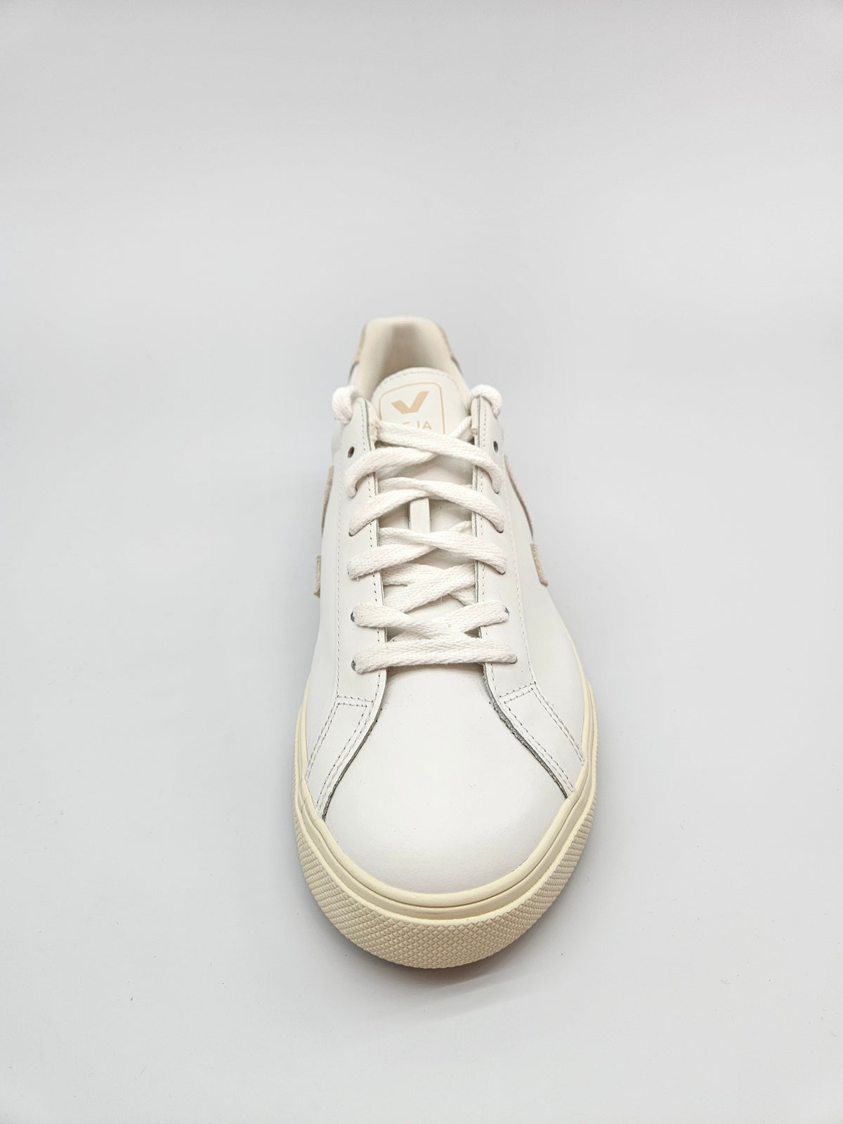 VEJA NOVI ORIGINAL PATIKI BR 40