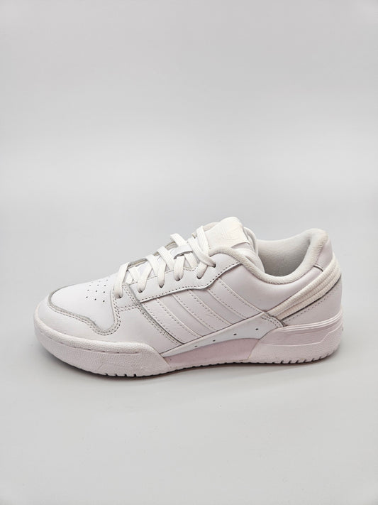 ADIDAS NOVI ORIGINAL PATIKI BR 38.5