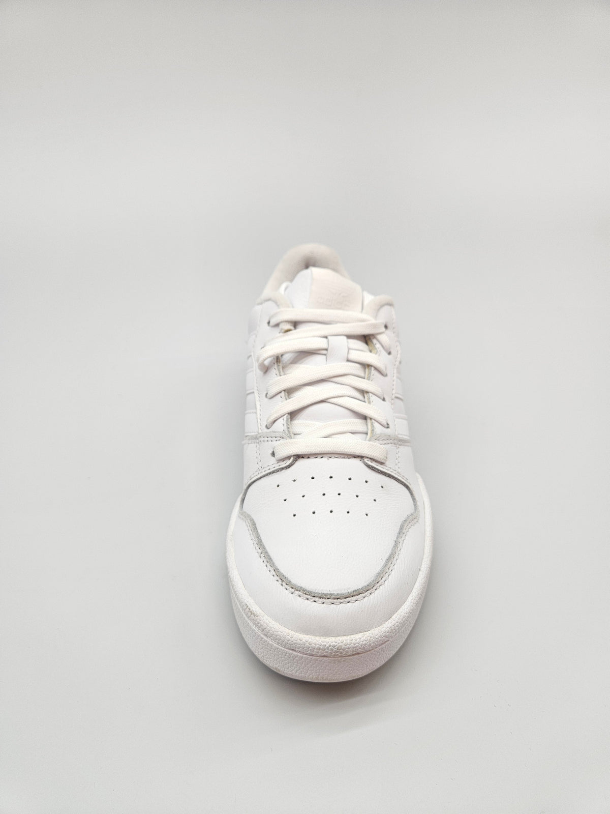 ADIDAS NOVI ORIGINAL PATIKI BR 38.5