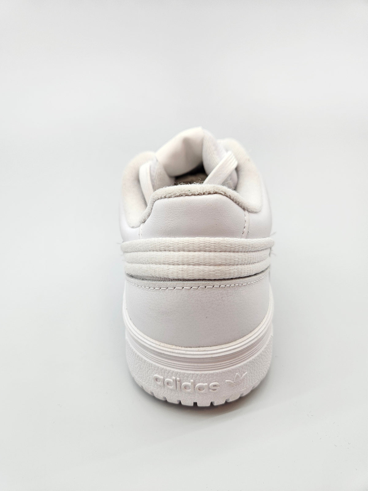 ADIDAS NOVI ORIGINAL PATIKI BR 38.5