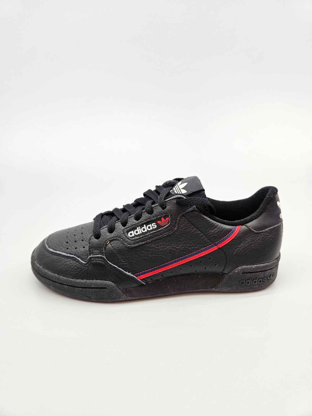 ADIDAS NOVI ORIGINAL PATIKI BR 39