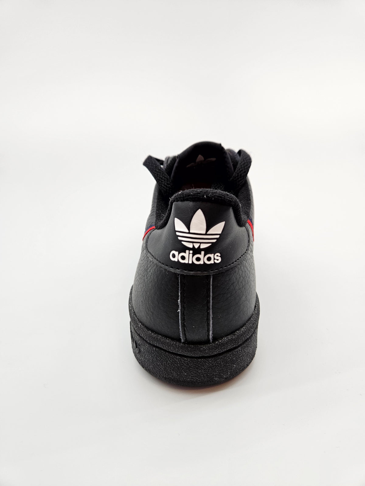 ADIDAS NOVI ORIGINAL PATIKI BR 39