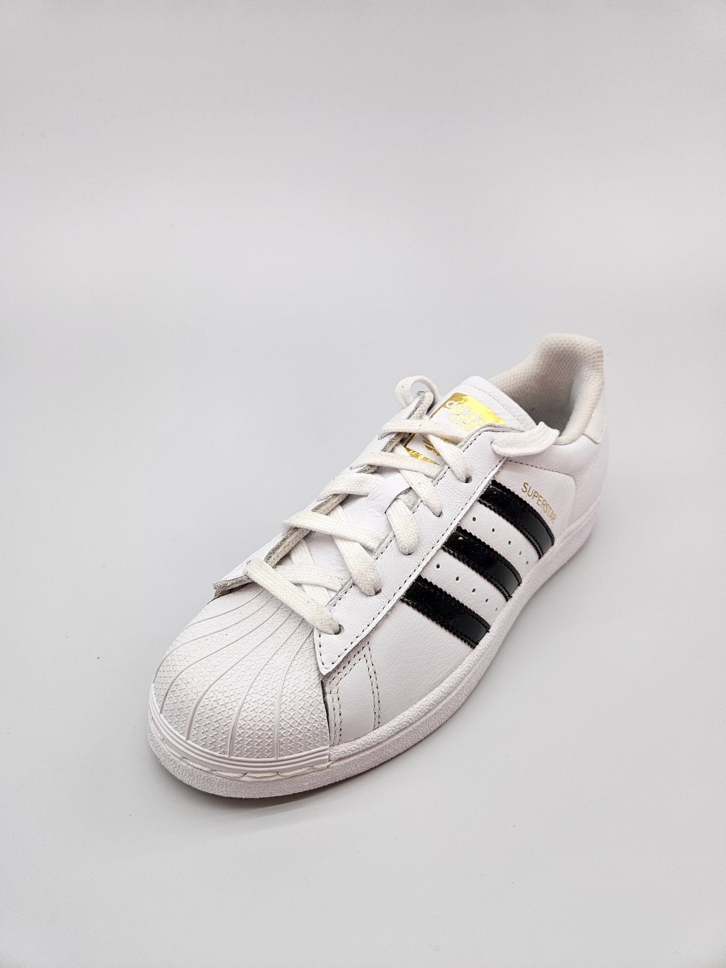 ADIDAS SUPERSTAR ORIGINAL PATIKI BR 38.5