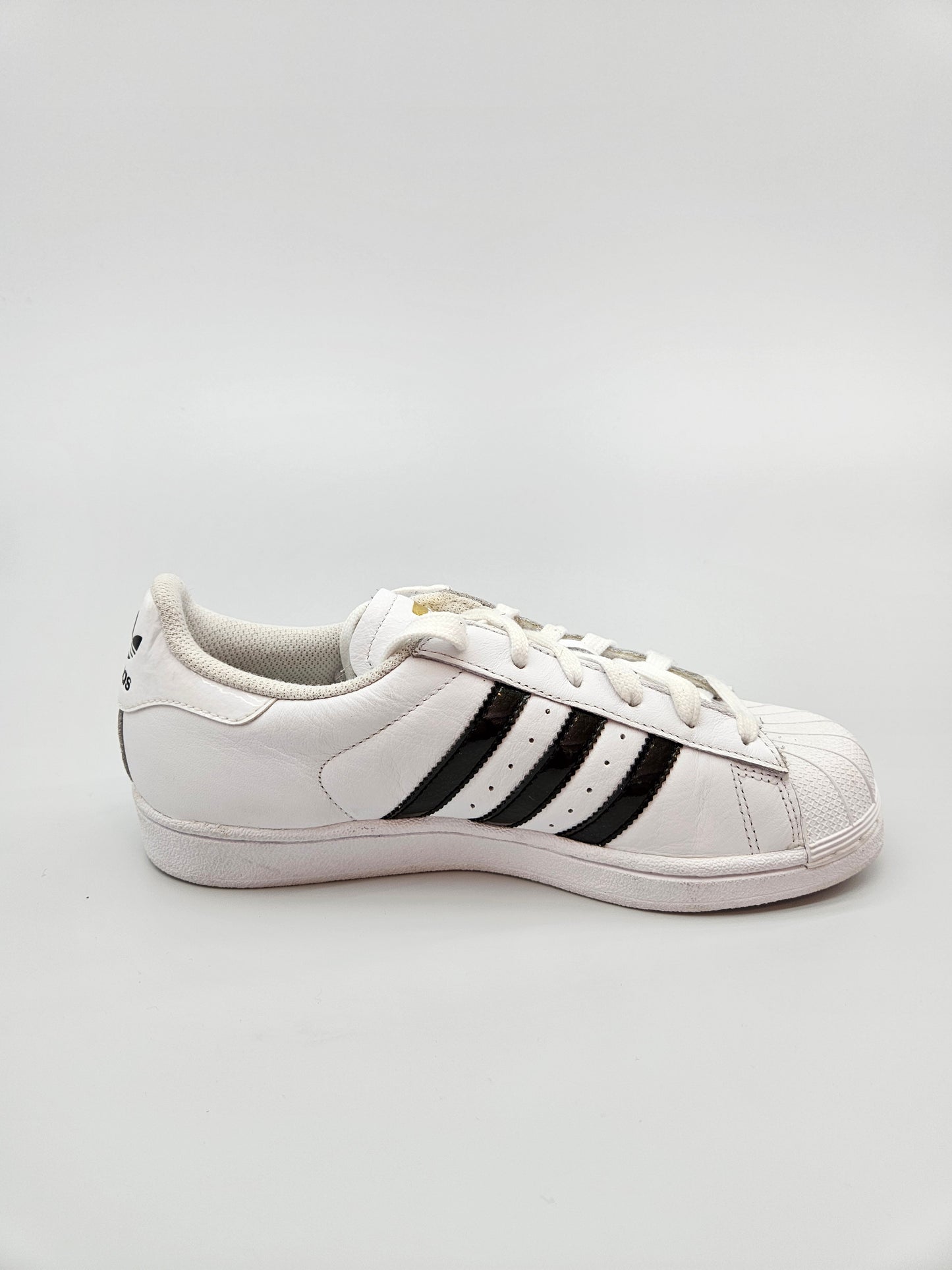 ADIDAS SUPERSTAR ORIGINAL PATIKI BR 38.5