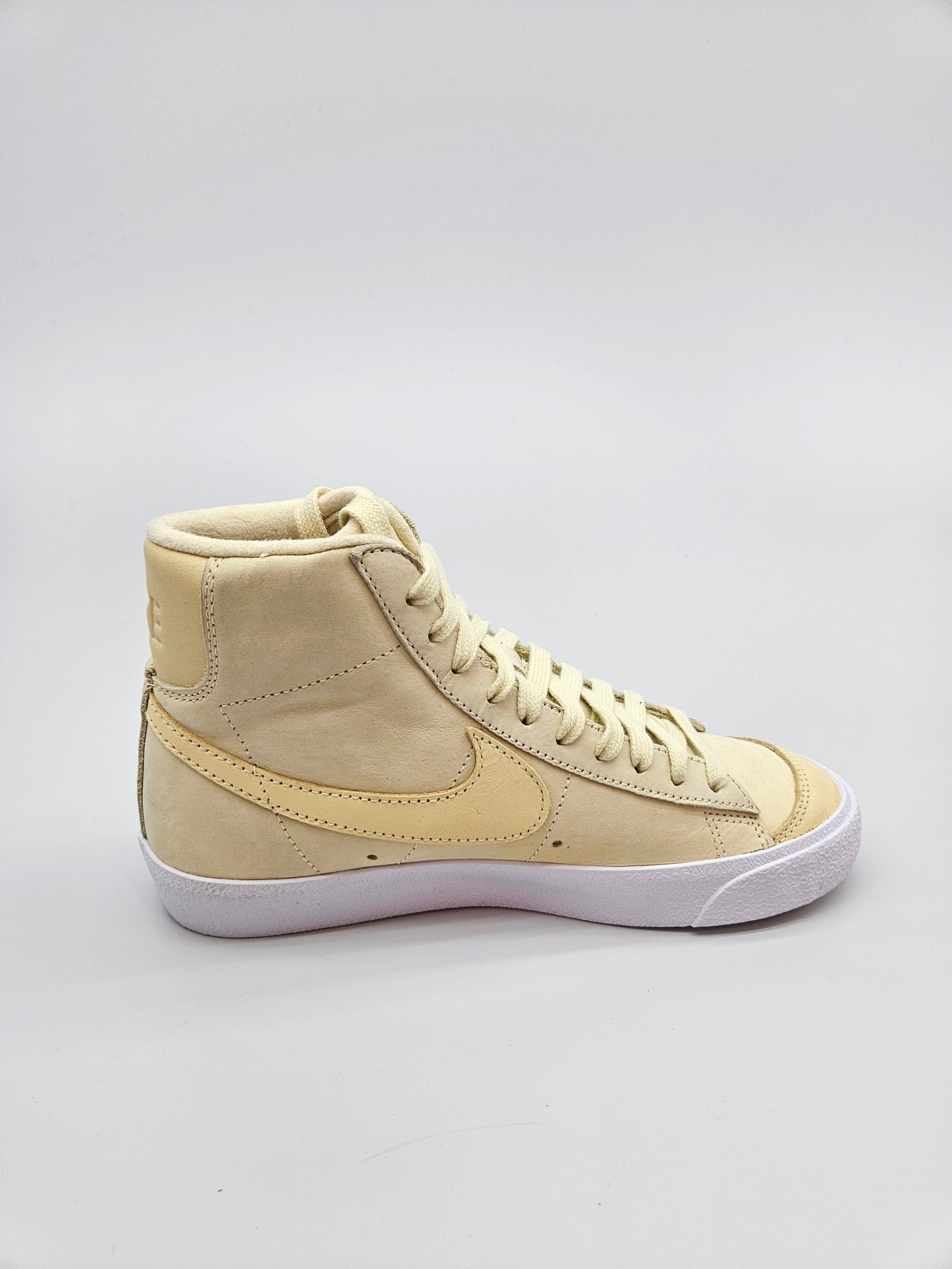 NIKE NOVI ORIGINAL PATIKI BR 36