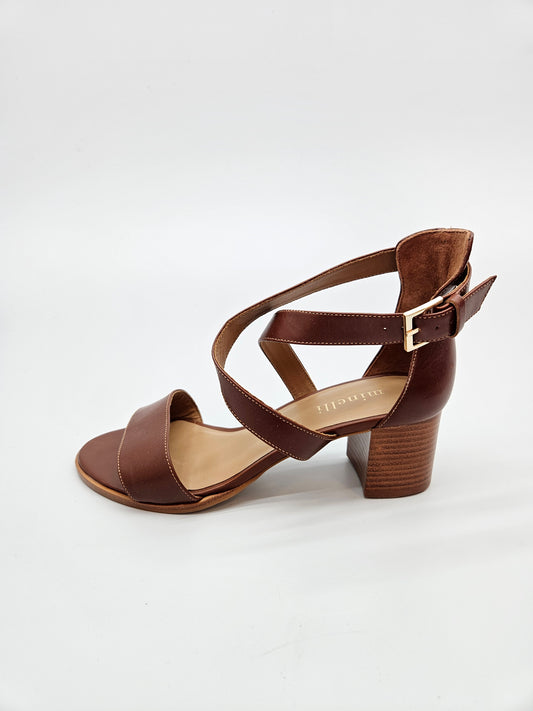 MINNELI NOVI ORIGINAL SANDALI BR 38