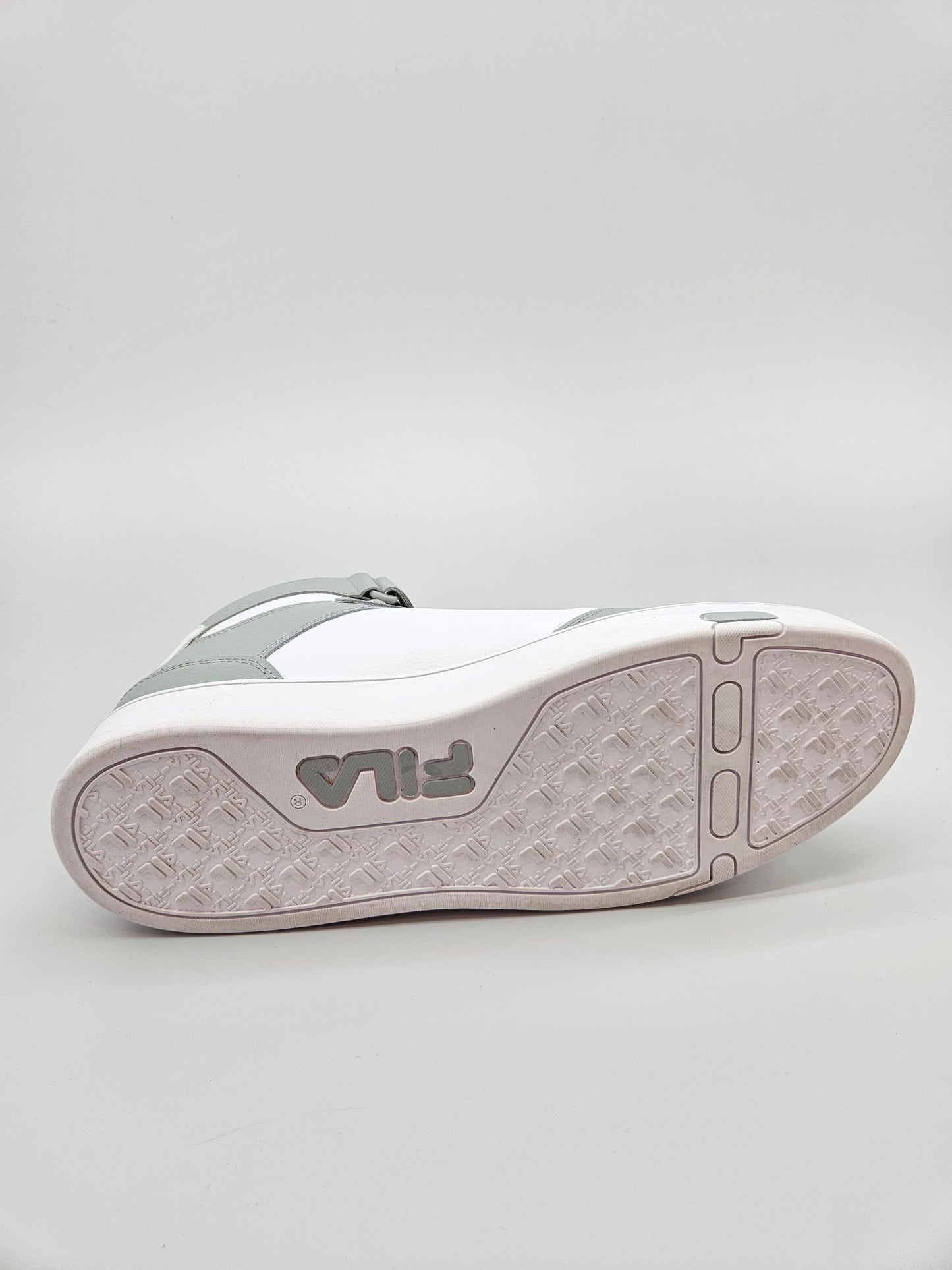 FILA NOVI ORIGINAL PATIKI BR 45