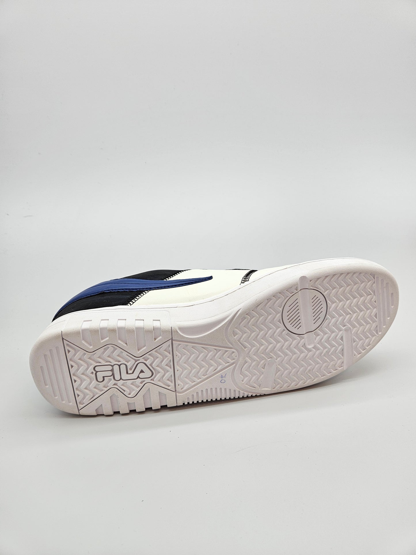FILA NOVI ORIGINAL PATIKI BR 47
