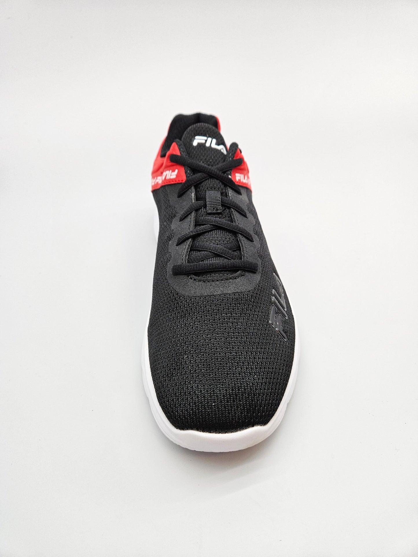 FILA NOVI ORIGINAL PATIKI. R 47