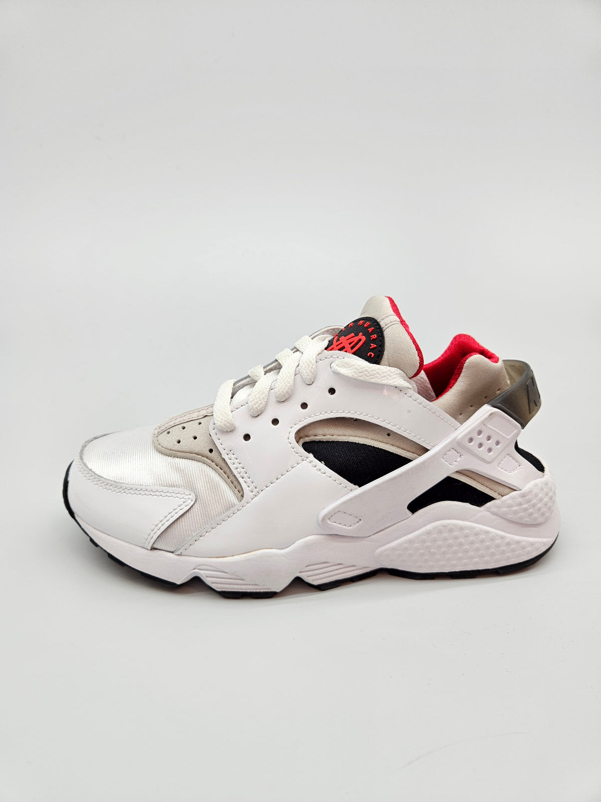 NIKE HUARACHE NOVI ORIGINAL PATIKI BR 37.5