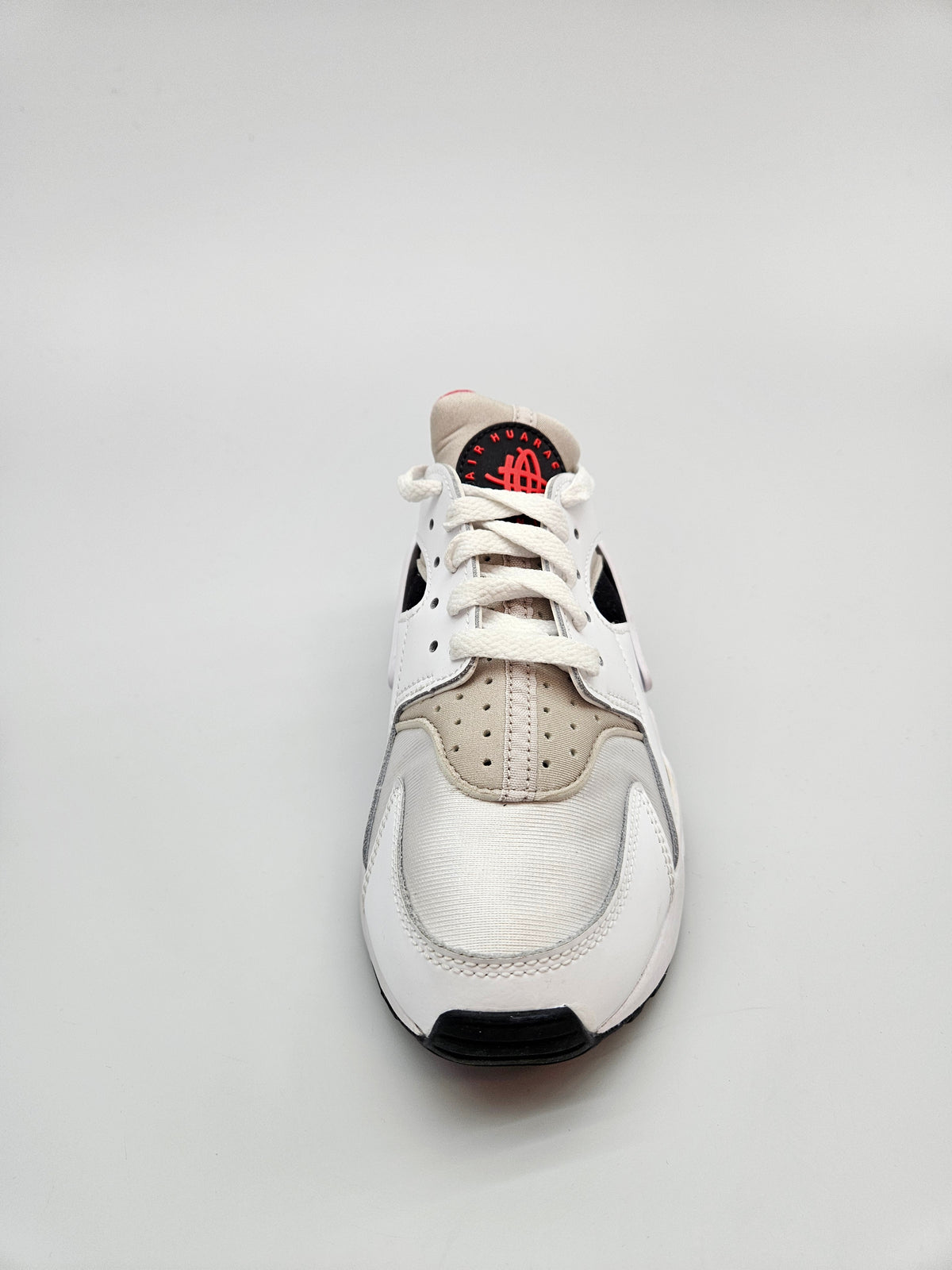 NIKE HUARACHE NOVI ORIGINAL PATIKI BR 37.5