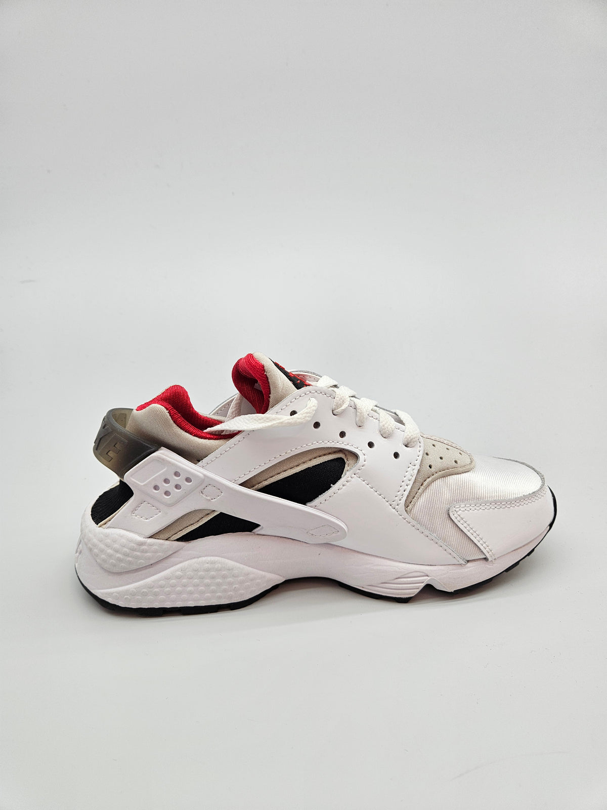 NIKE HUARACHE NOVI ORIGINAL PATIKI BR 37.5