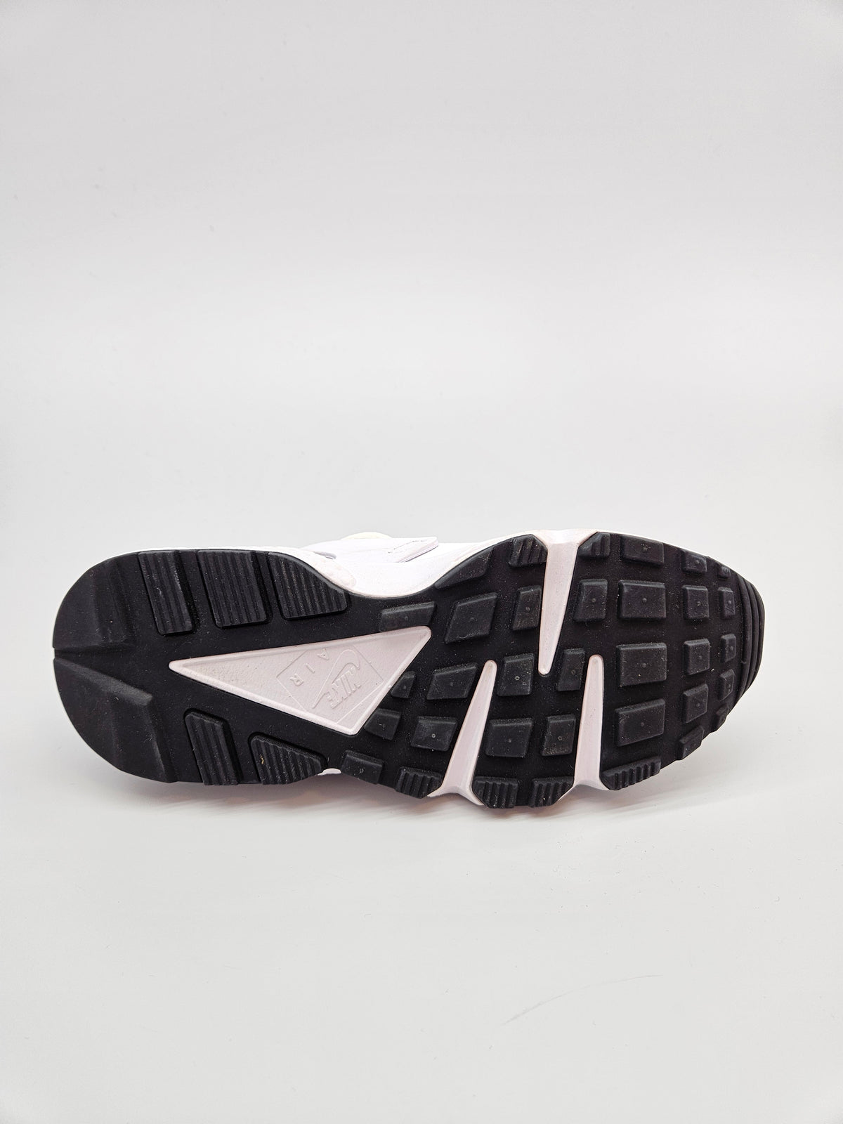 NIKE HUARACHE NOVI ORIGINAL PATIKI BR 37.5