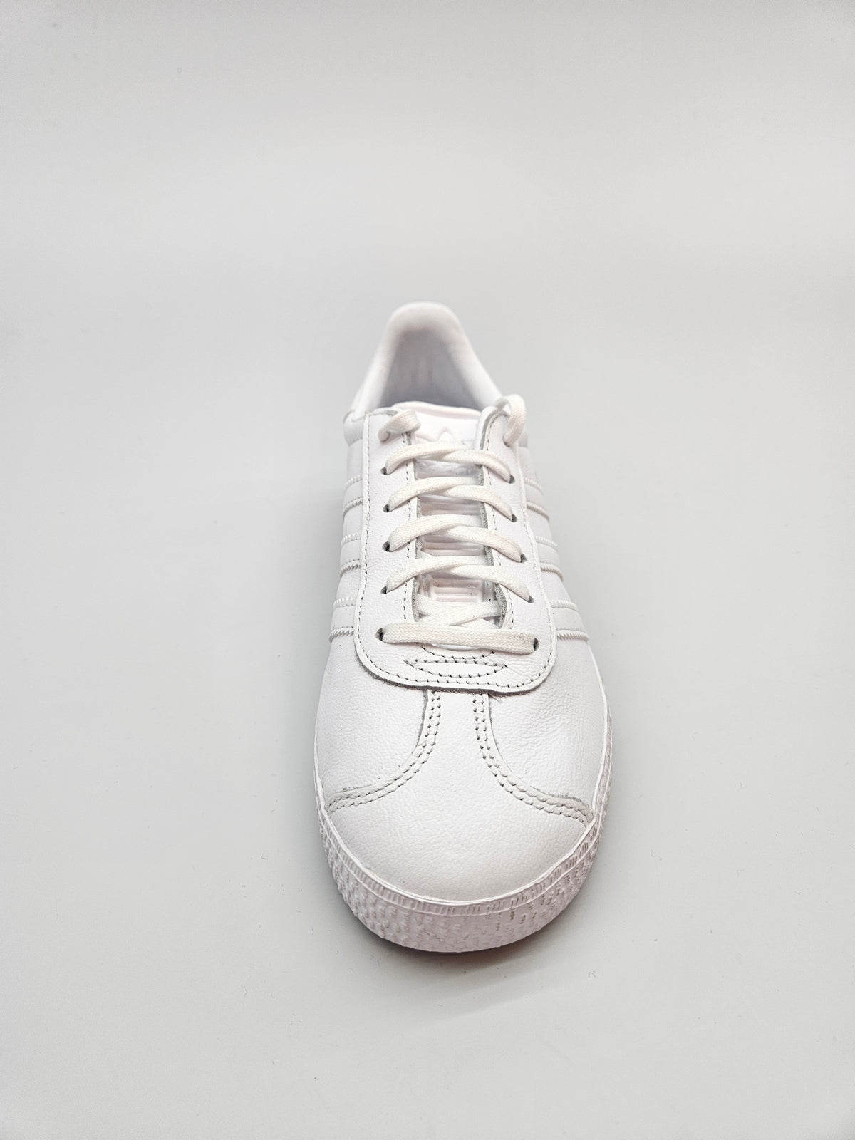 ADIDAS GAZZELE NOVI ORIGINAL PATIKI BR 37