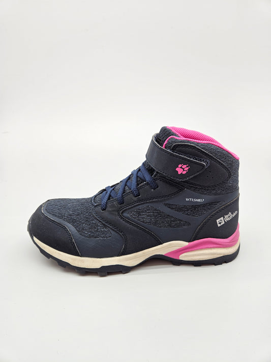 JACK WOLFSKIN ORIGINAL VODOTPORNI CIZMI BR 37