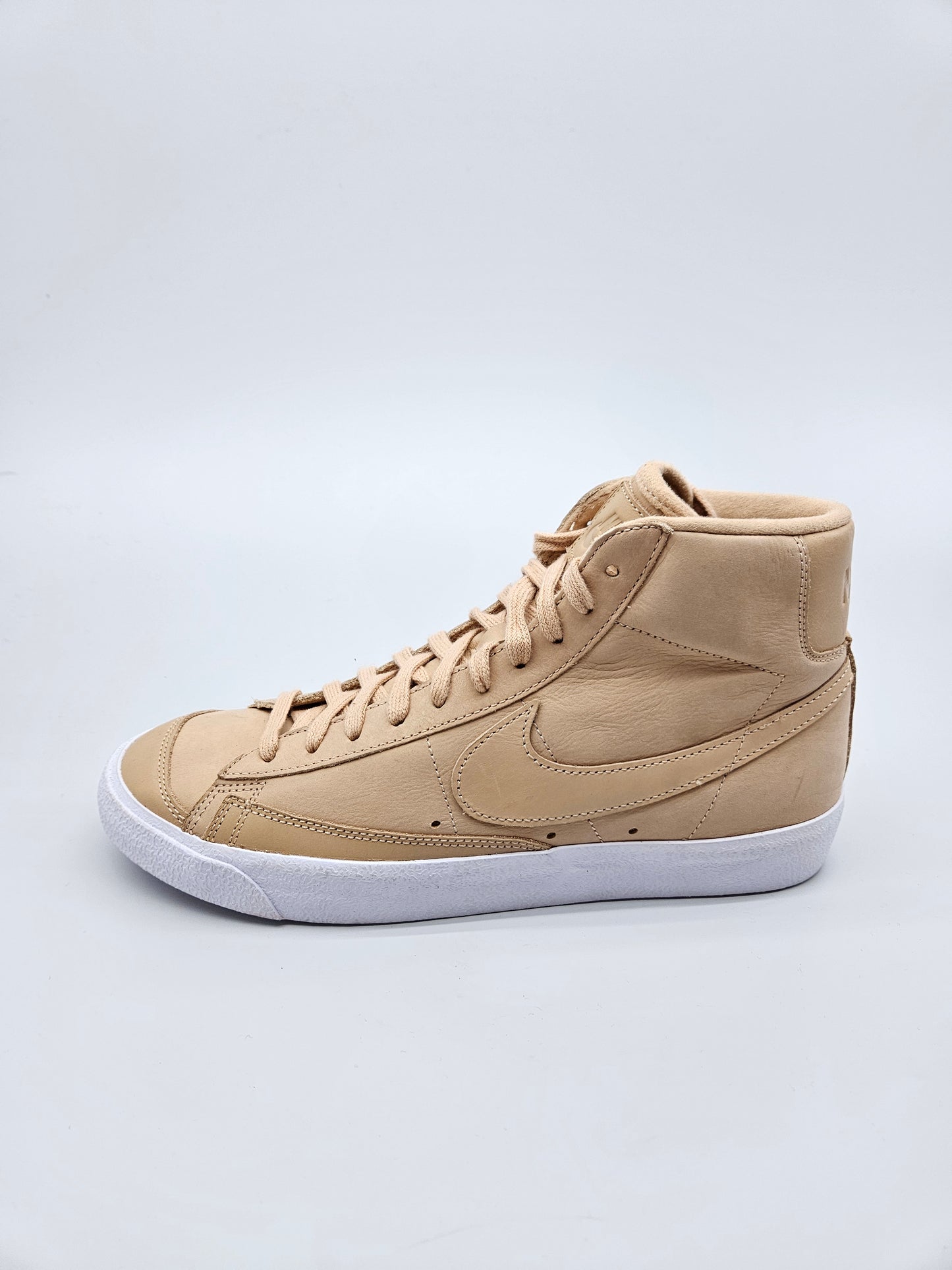 NIKE NOVI ORIGINAL PATIKI BR 43