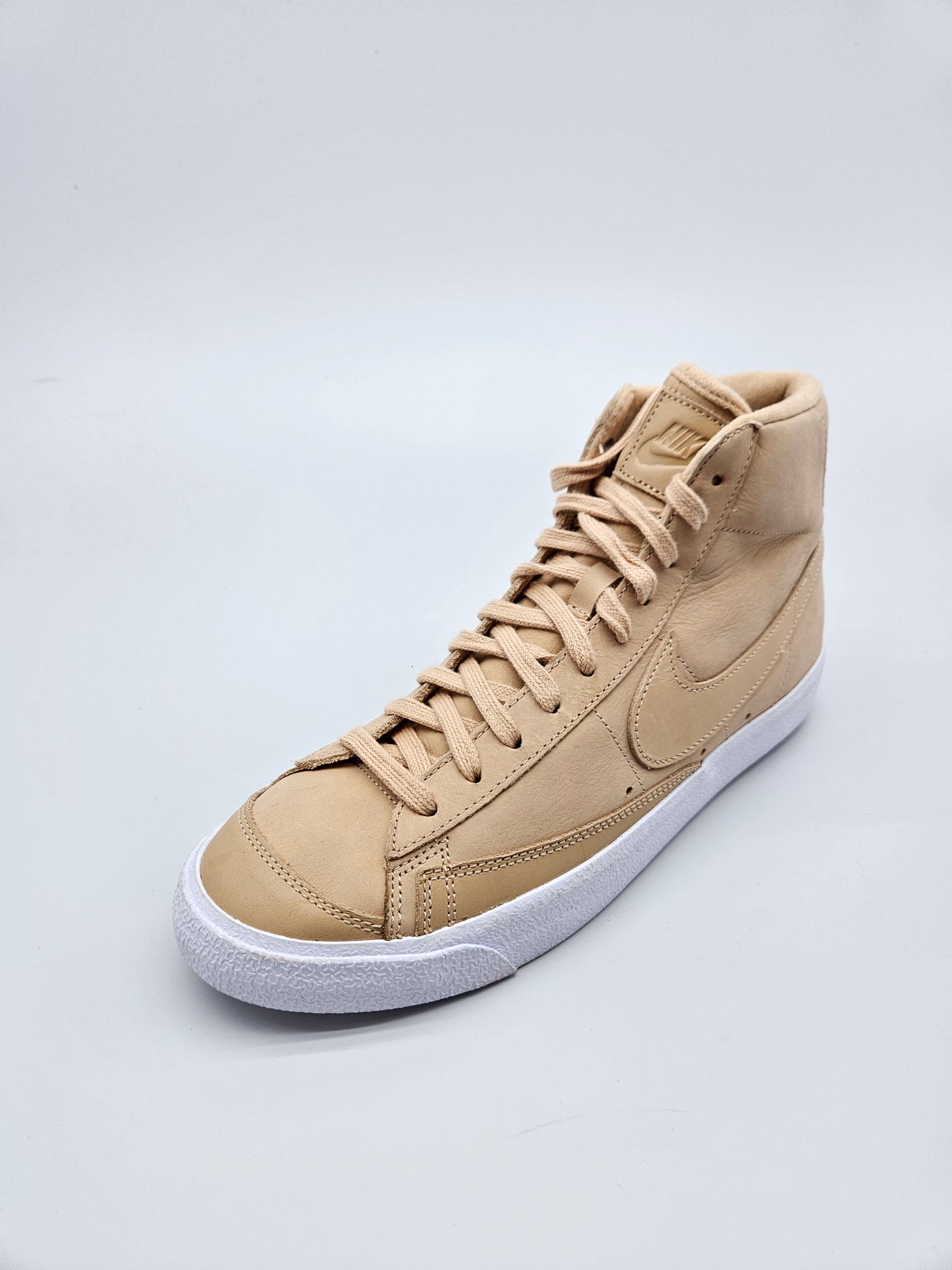 NIKE NOVI ORIGINAL PATIKI BR 43