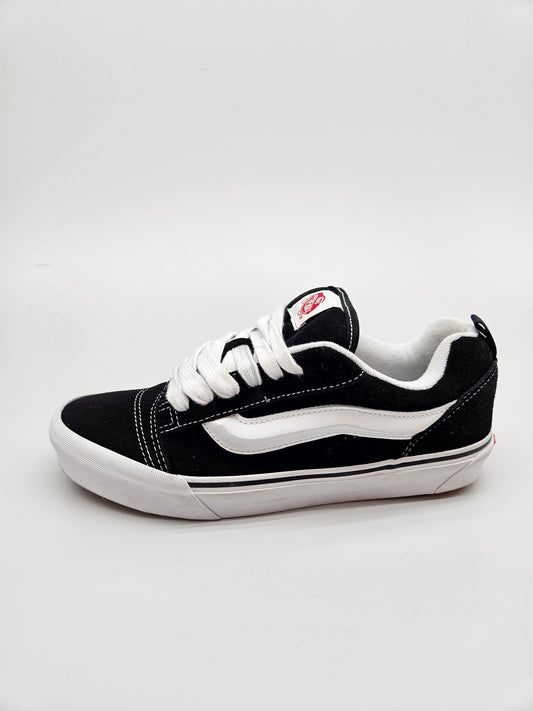 VANS NOVI ORIGINAL PATIKI BR 42.5