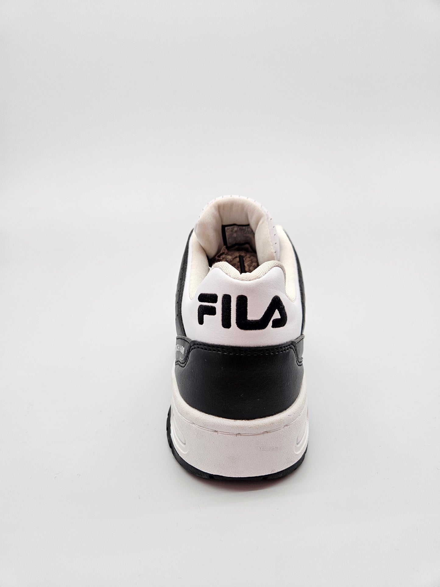 FILA NOVI ORIGINAL PATIKI BR 38.5