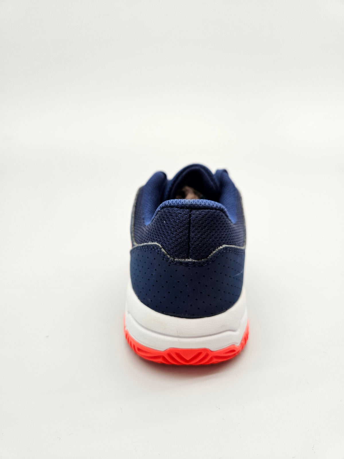 ADIDAS NOVI ORIGINAL PATIKI BR 38