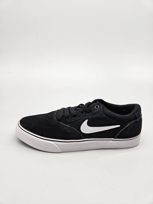 NIKE NOVI ORIGINAL PATIKI BR 41