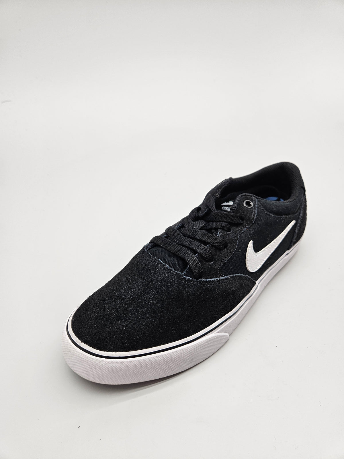 NIKE NOVI ORIGINAL PATIKI BR 41